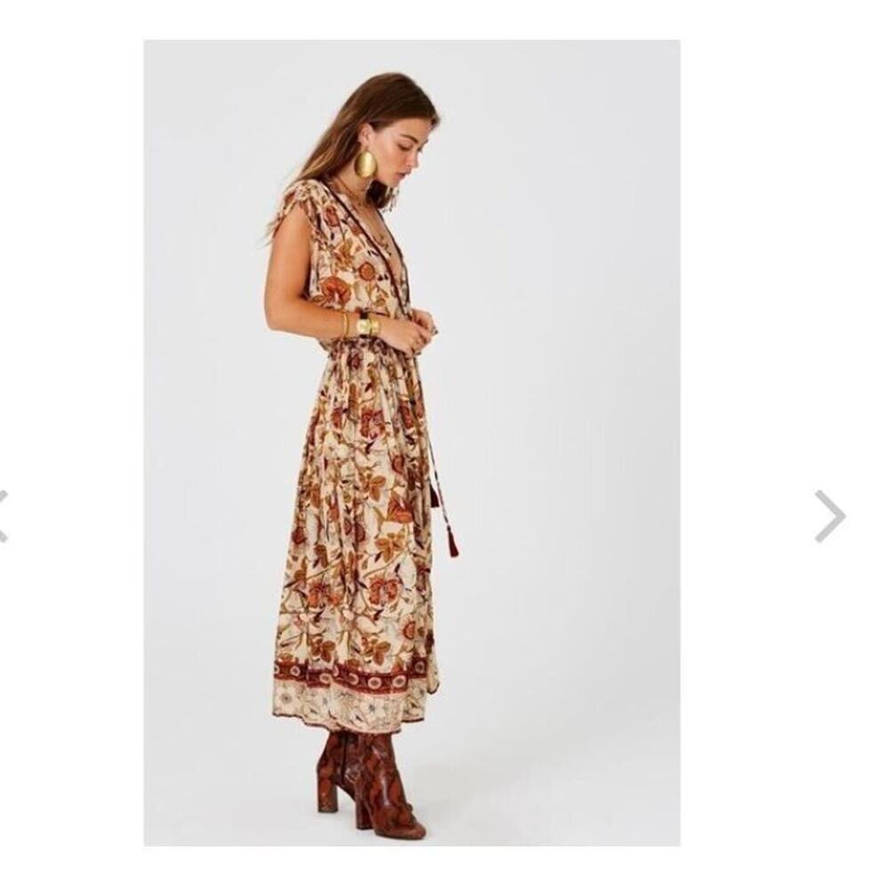 Jen's Pirate Booty Cream & Brown Floral V‑Neck Midi Dress - Picture 2 of 12
